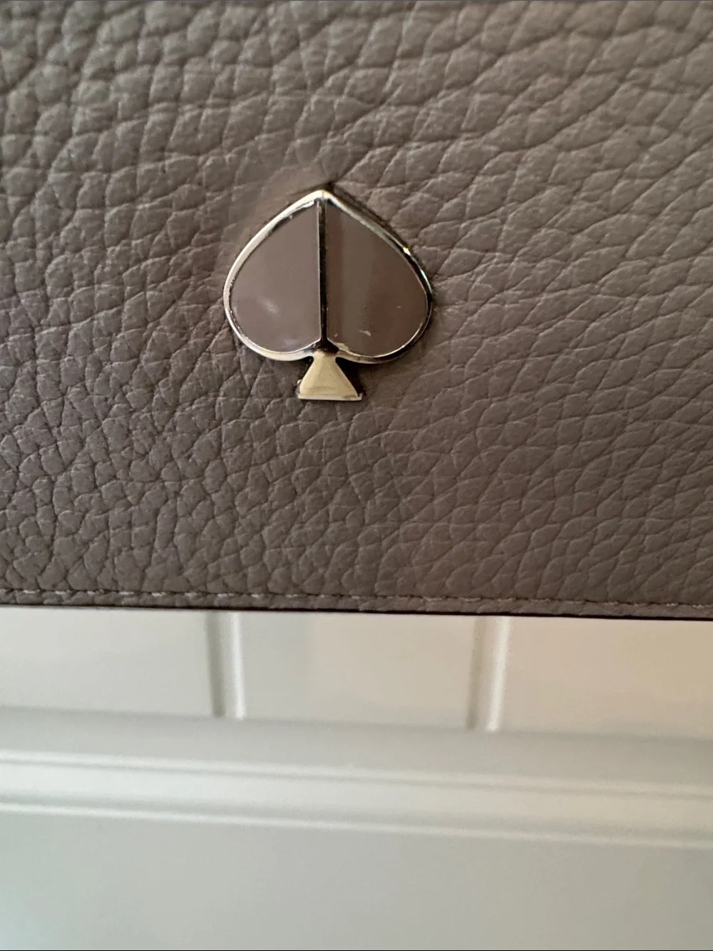 kate spade grey pebbled leather shoulder bag